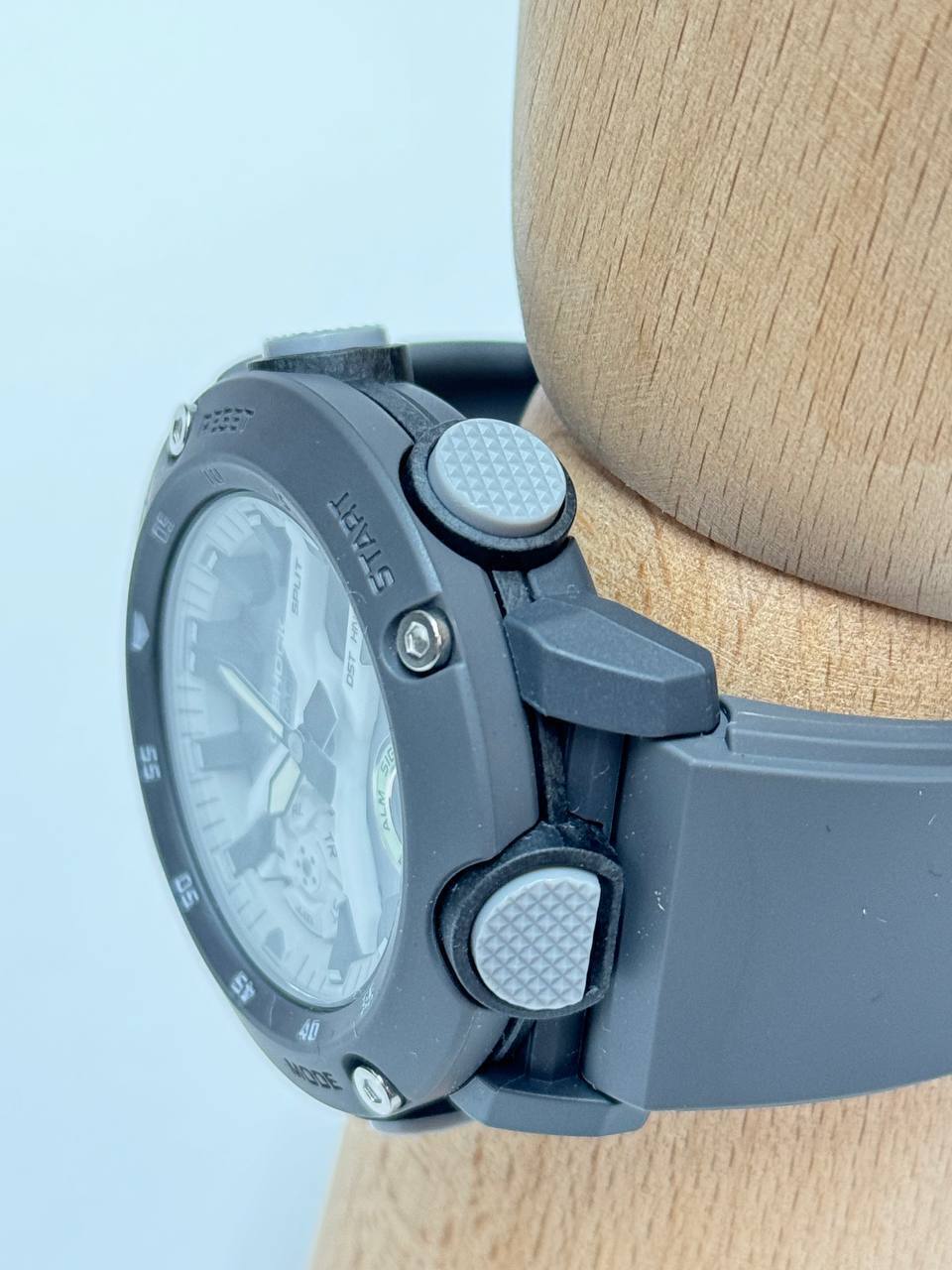 Часы Casio GA-2000HD-8ADR купить