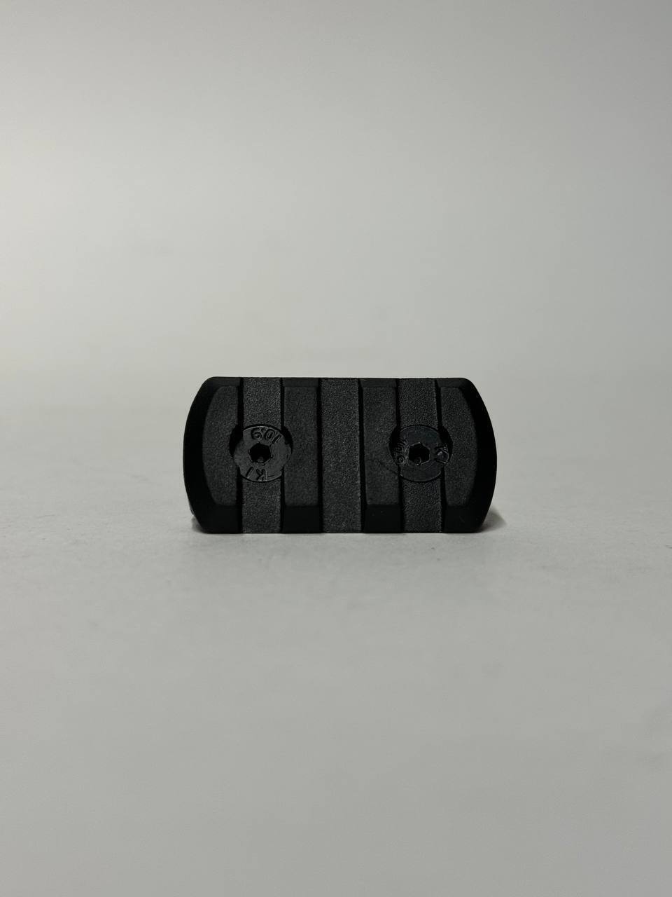 Планка пикатини Слоты M-LOK на 3 шага  DLG Tactucal Черная купить